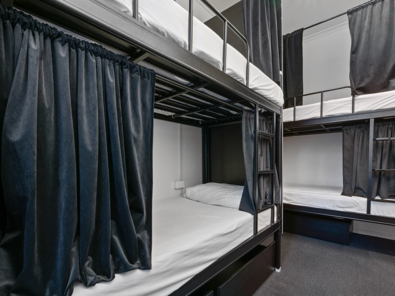 Private Room for 4 people (Ensuite Bathroom) — Photo 2