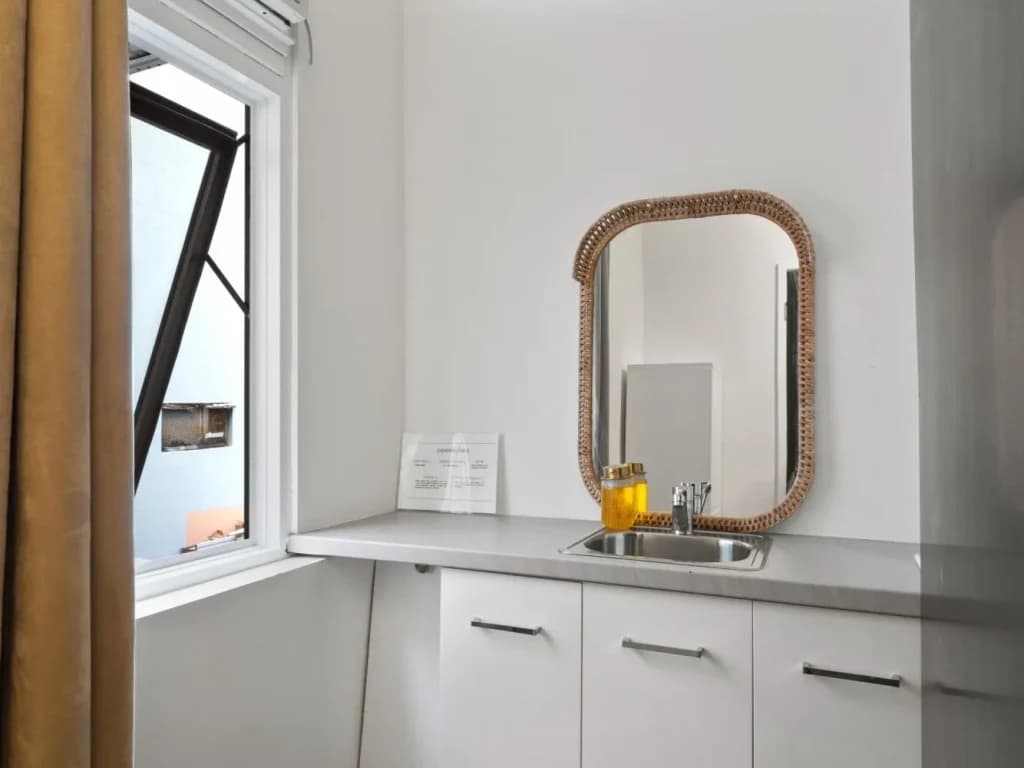 Private Room With Ensuite Bathroom (2 People Max) - Photo 3