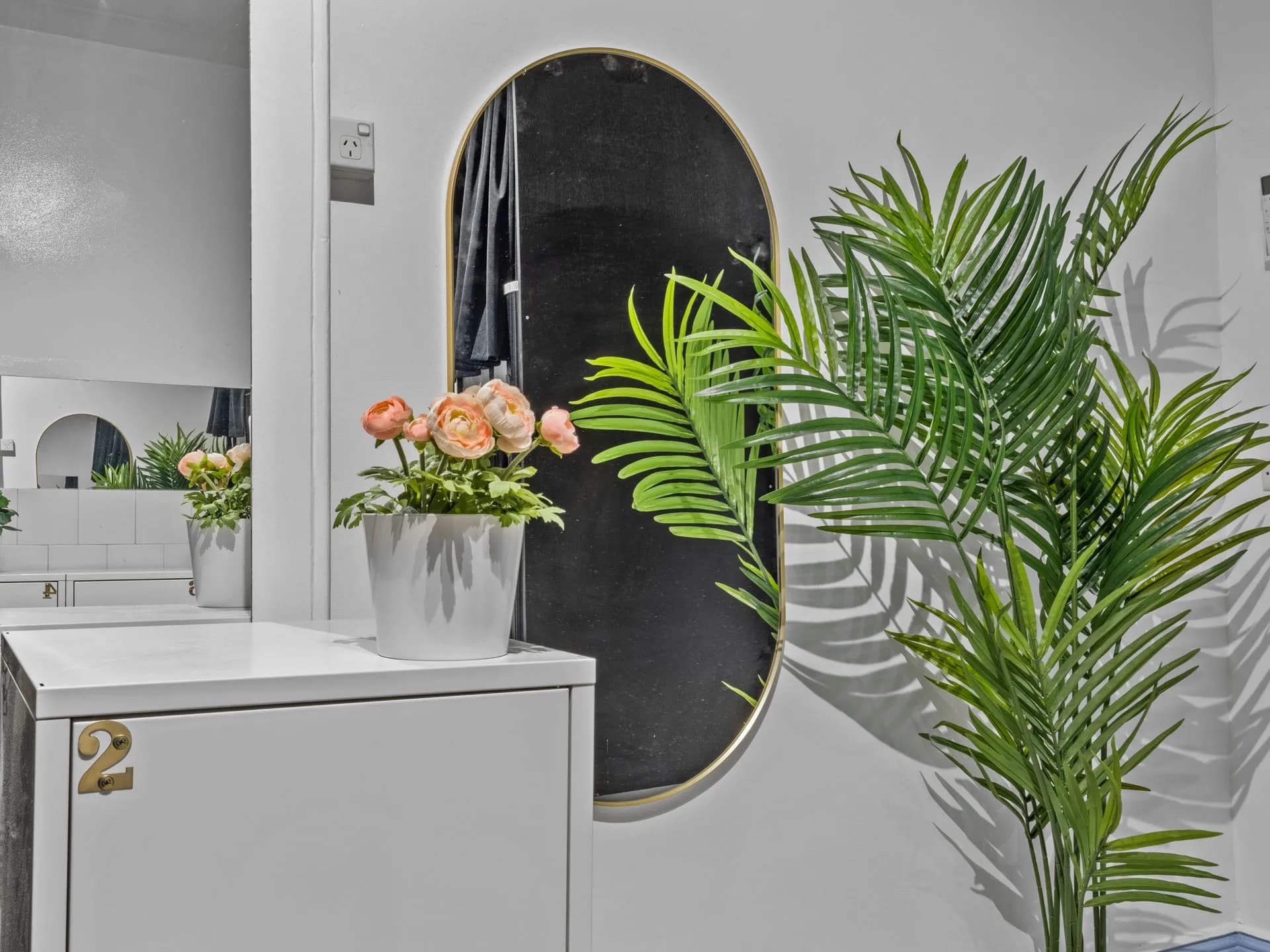 Private Room Shared Bathroom (4 People Max) - Photo 5