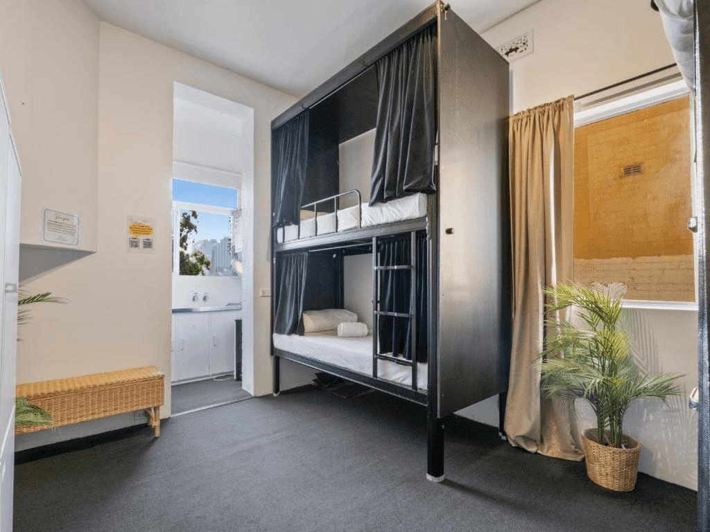 Private Room for 2 Beds Shared — Photo 3