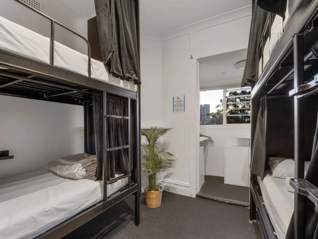 Private Room with Harbour View Room (4 People Max) - Photo 5