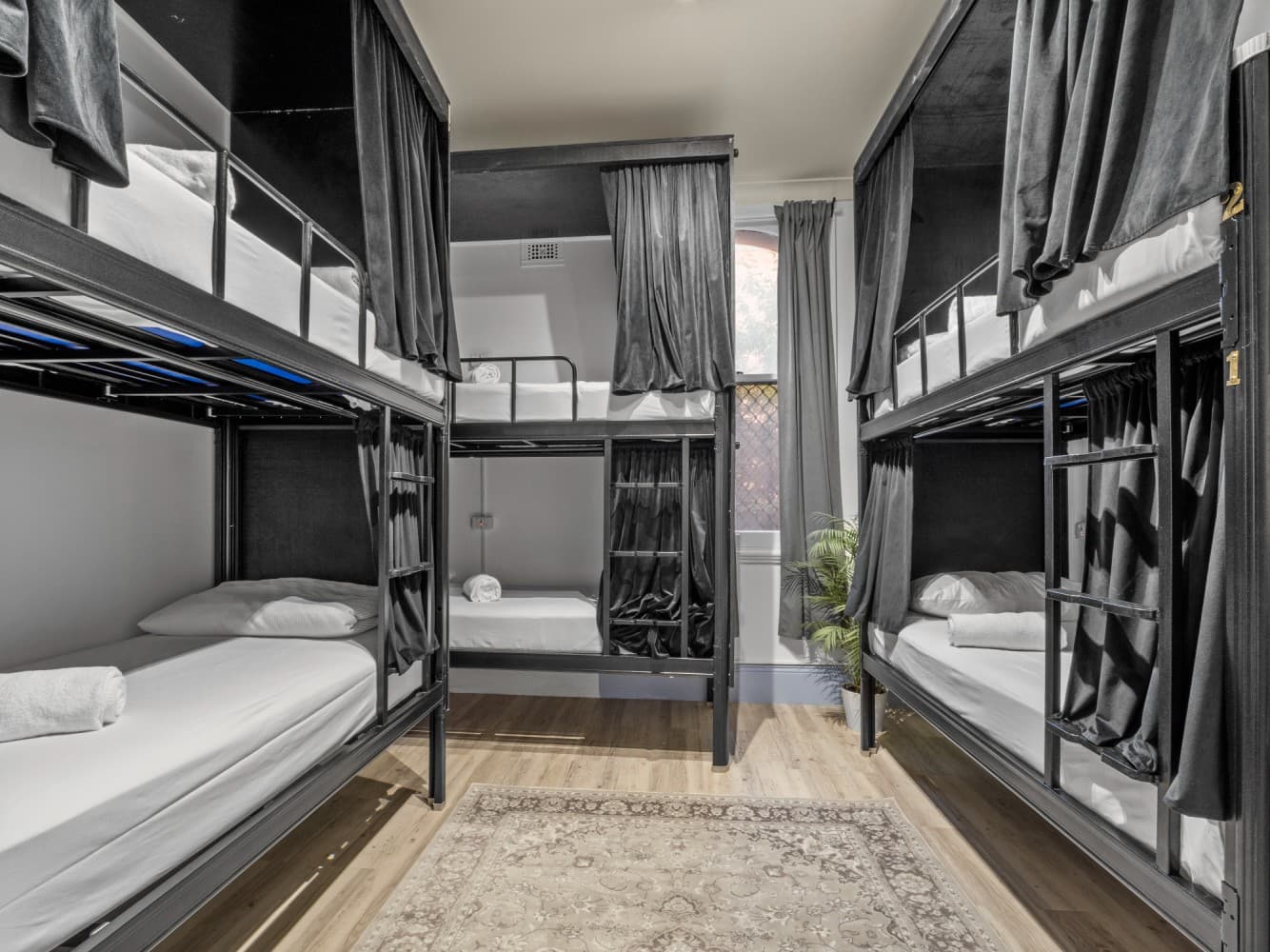 Mixed POD Shared Bathroom - 6 people Bedroom room preview